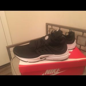 Nike Air Presto Essentials